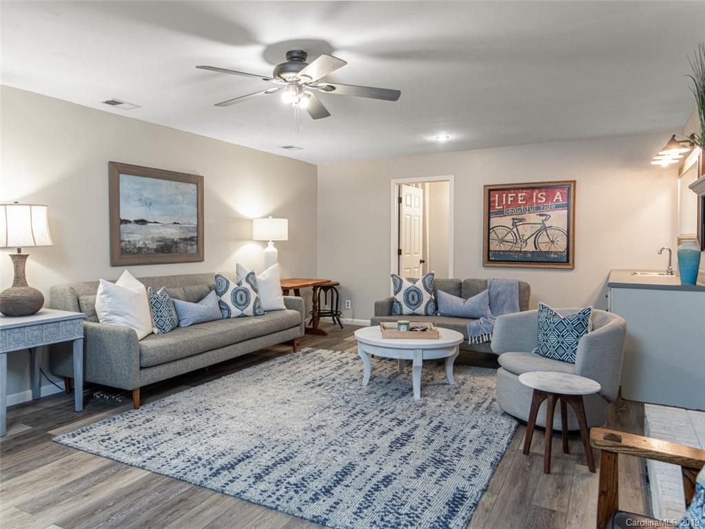 2 Lowry Lane Weaverville NC 28787