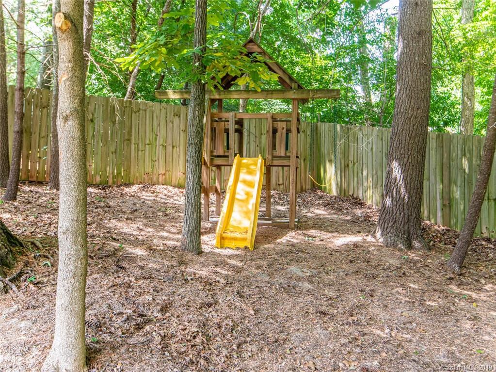 2 Lowry Lane Weaverville NC 28787