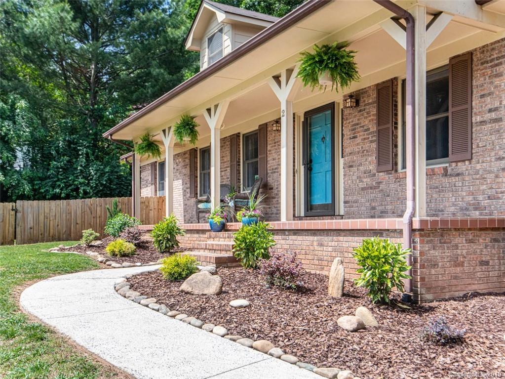 2 Lowry Lane Weaverville NC 28787