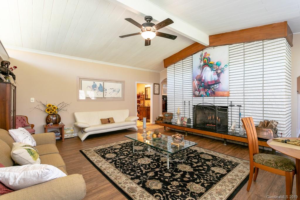 109 College Circle Swannanoa NC 28778