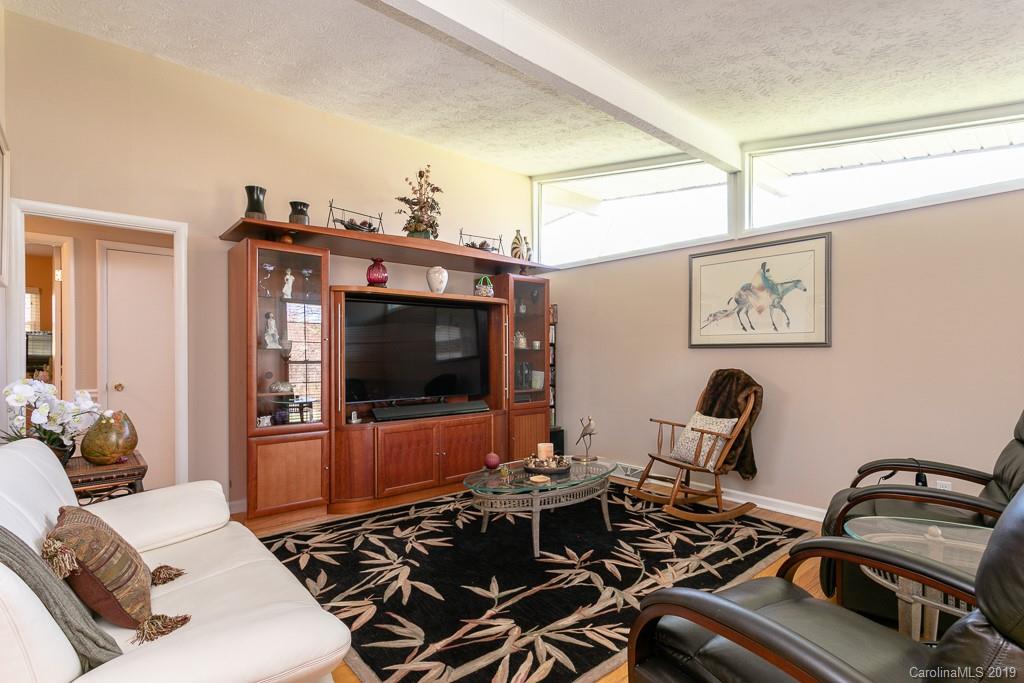 109 College Circle Swannanoa NC 28778