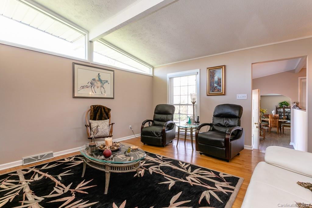 109 College Circle Swannanoa NC 28778