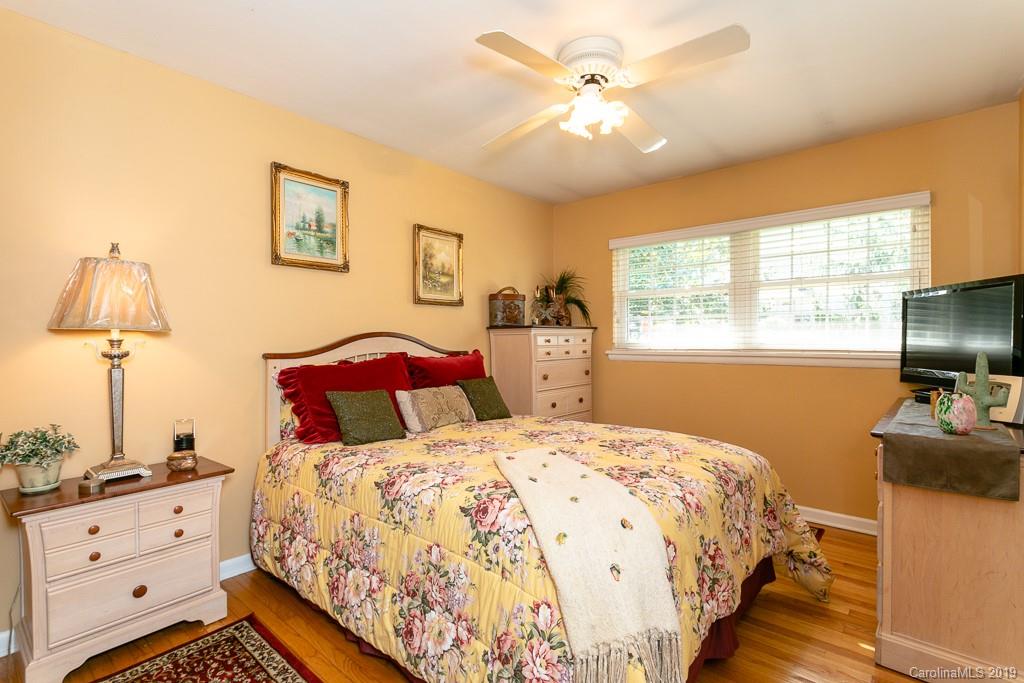 109 College Circle Swannanoa NC 28778