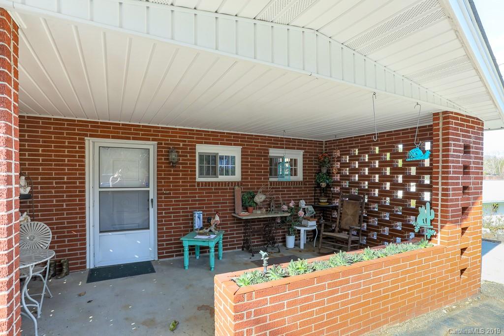109 College Circle Swannanoa NC 28778