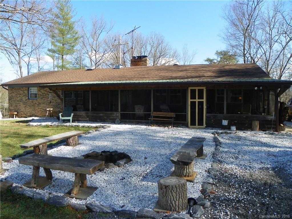 128 Cane Crest Circle Fairview NC 28730