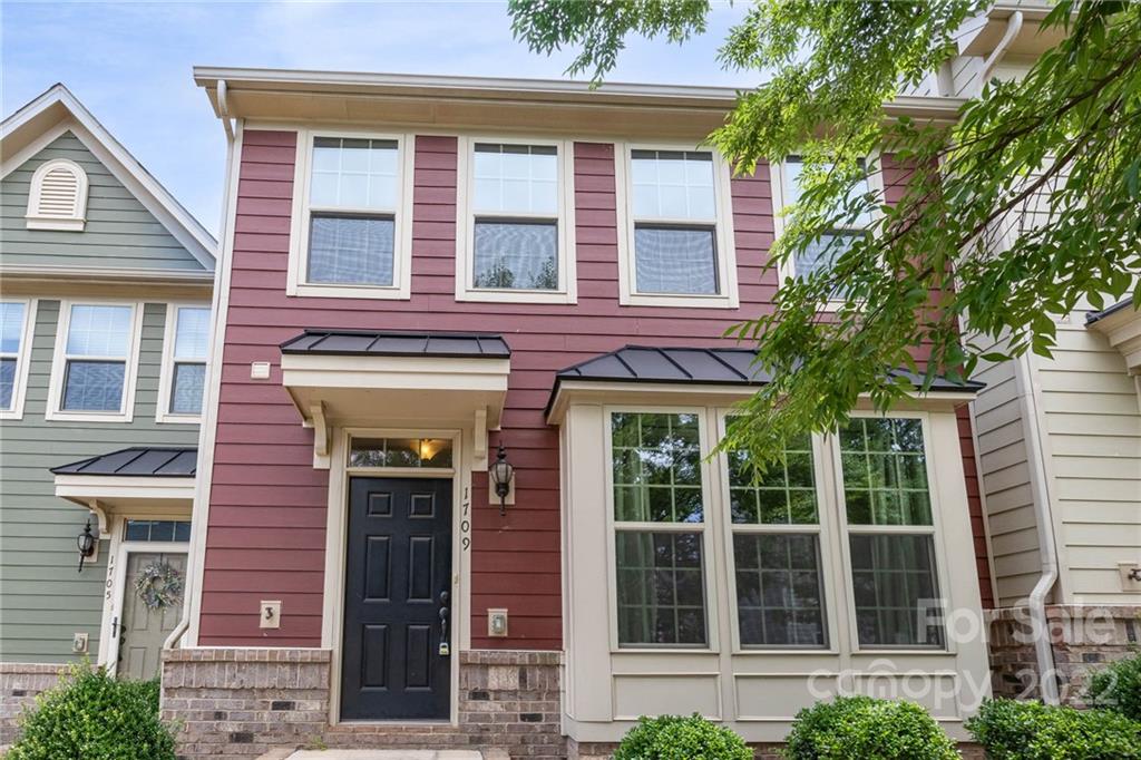 1709 Fleetwood Drive Charlotte NC 28208