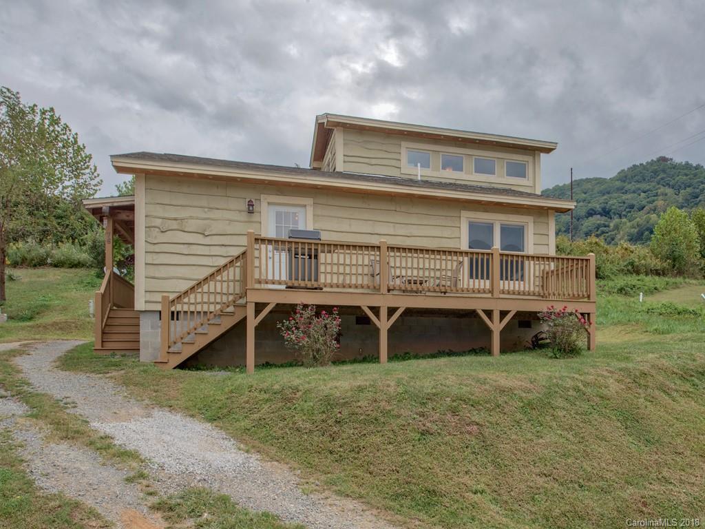 76 Carsen Loop Waynesville NC 28785