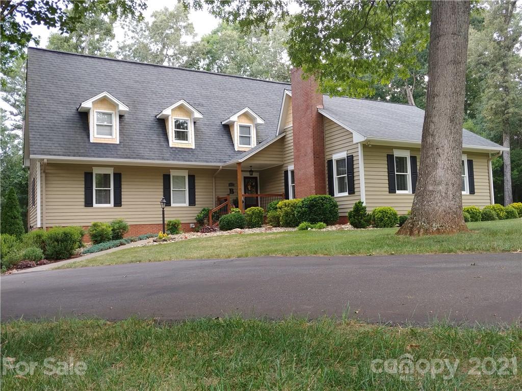 4871 Woodwinds Drive NE Hickory NC 28601